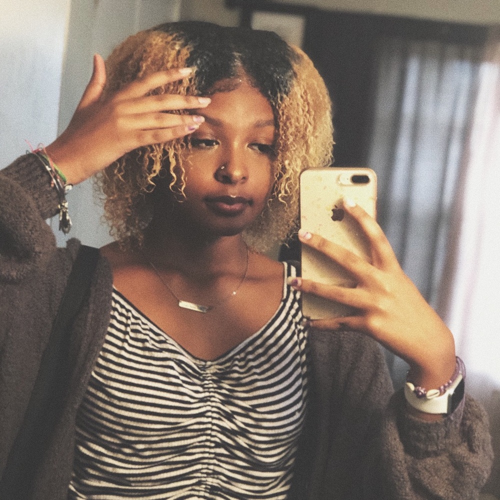 Meet your Posher, Jasmine